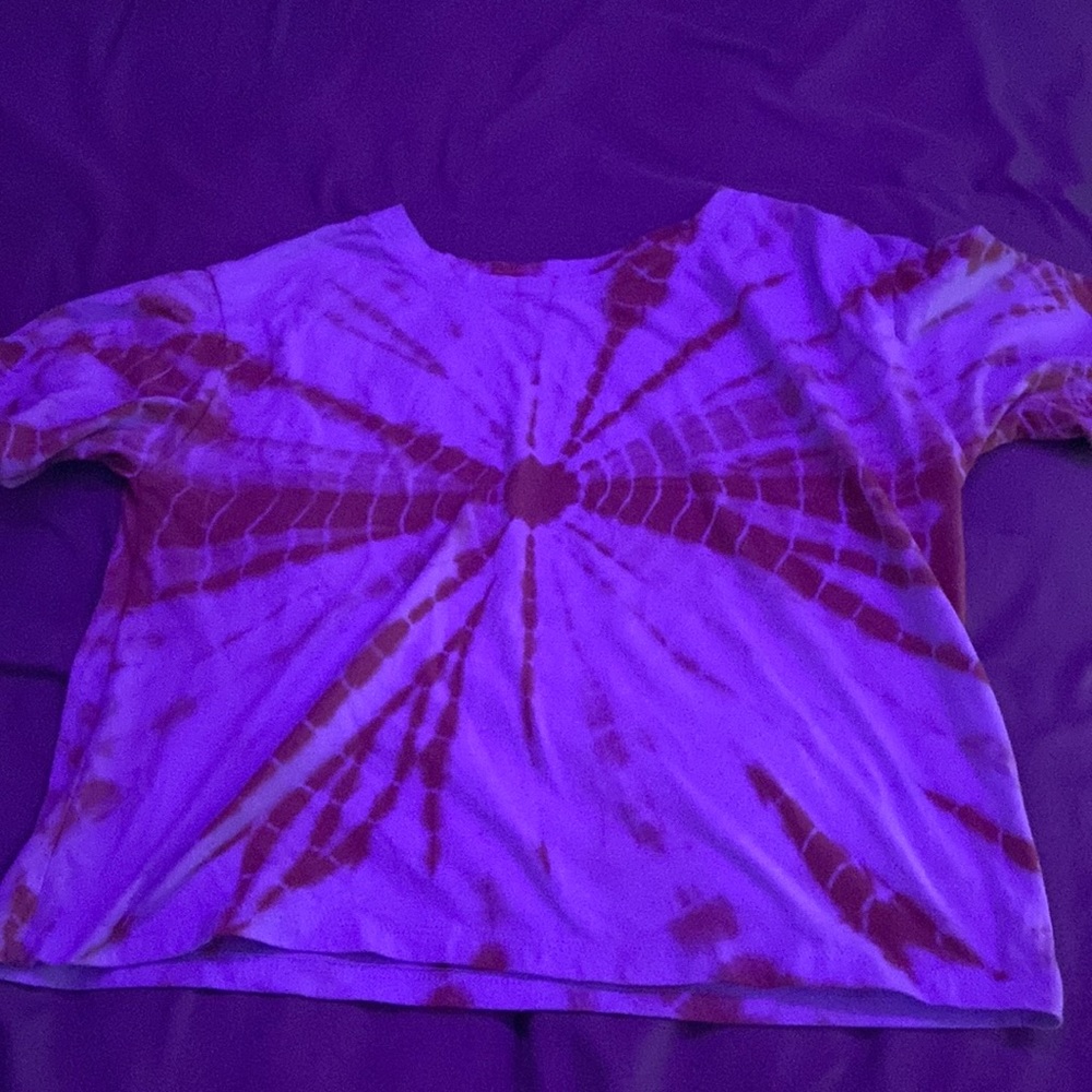 Tie dye blue and tan shirt